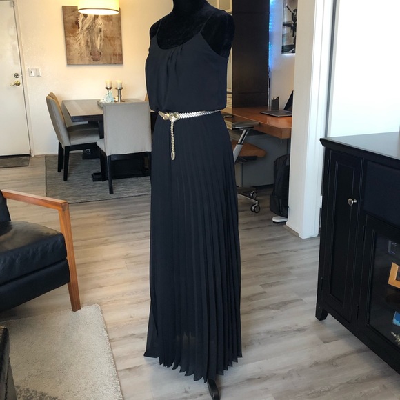 B Smart black long maxi dress - Picture 2 of 6